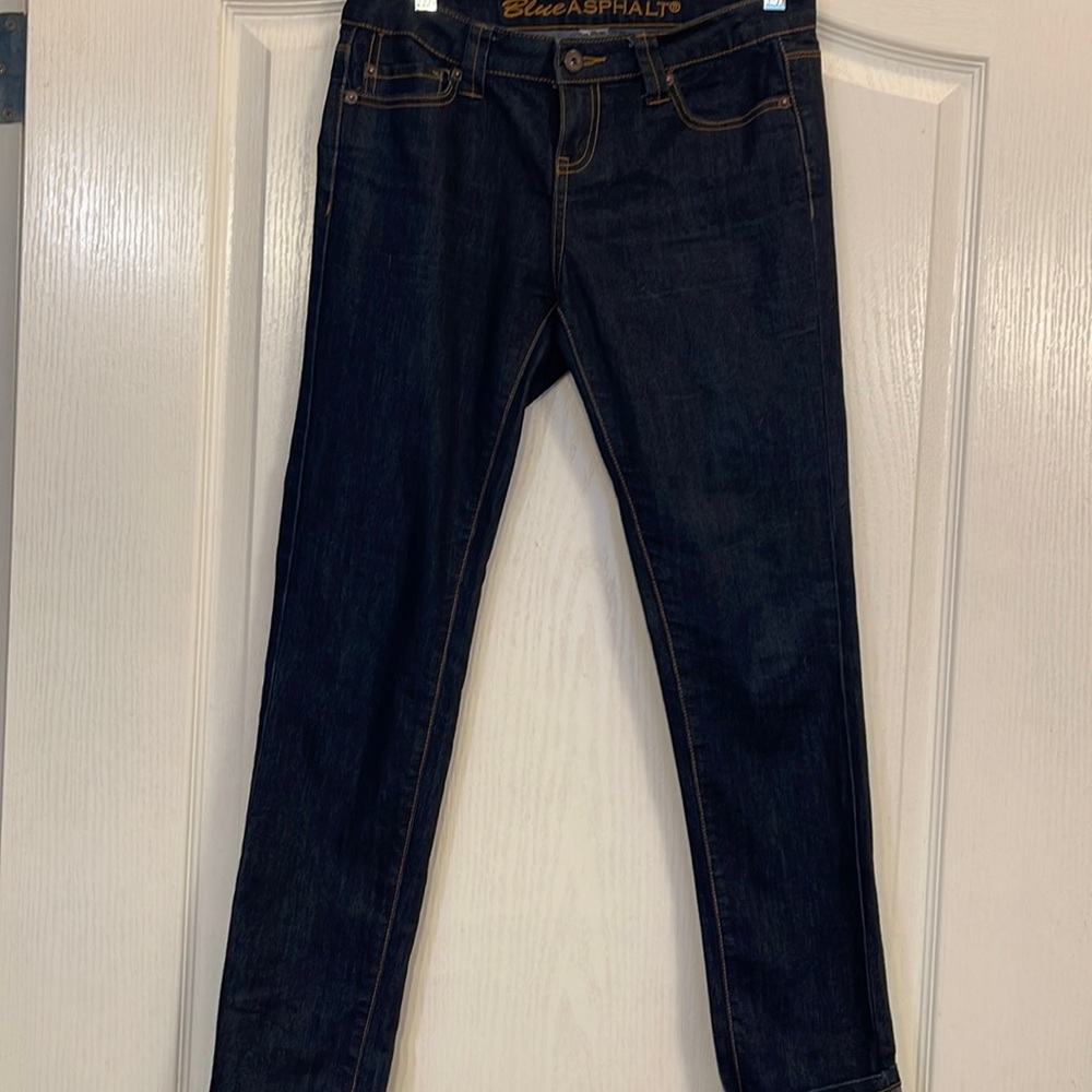 Blue Asphalt dark blue Jean an little stretch to them